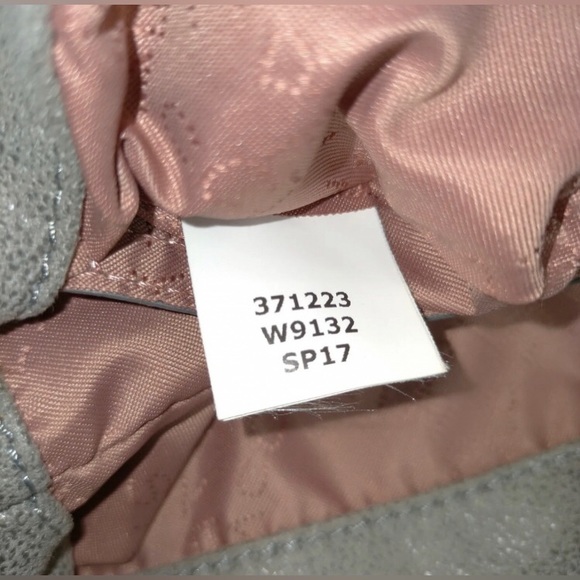 SOLD STELLA MCCARTNEY Falabella vegan leather tote. Never worn. - Picture 9 of 12